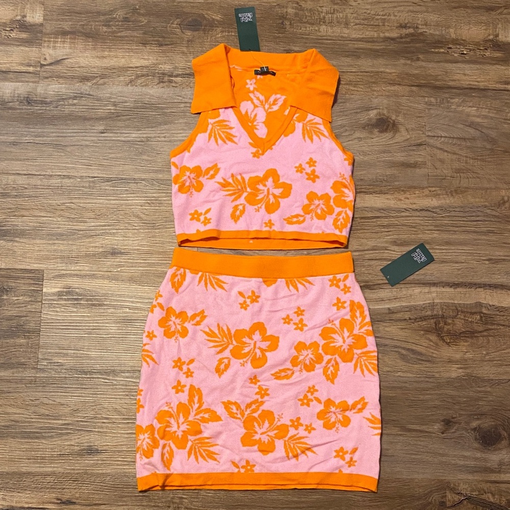 Two-Piece Tropical Wild Fable Set